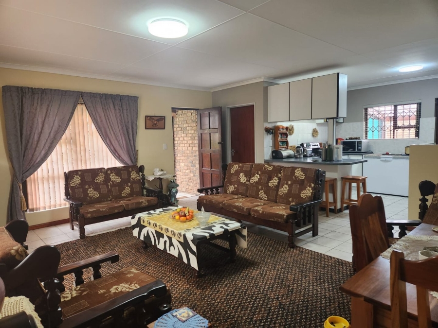 2 Bedroom Property for Sale in Denneoord Western Cape